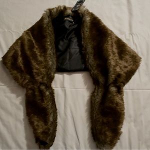 3 Fur Wedding Shawls